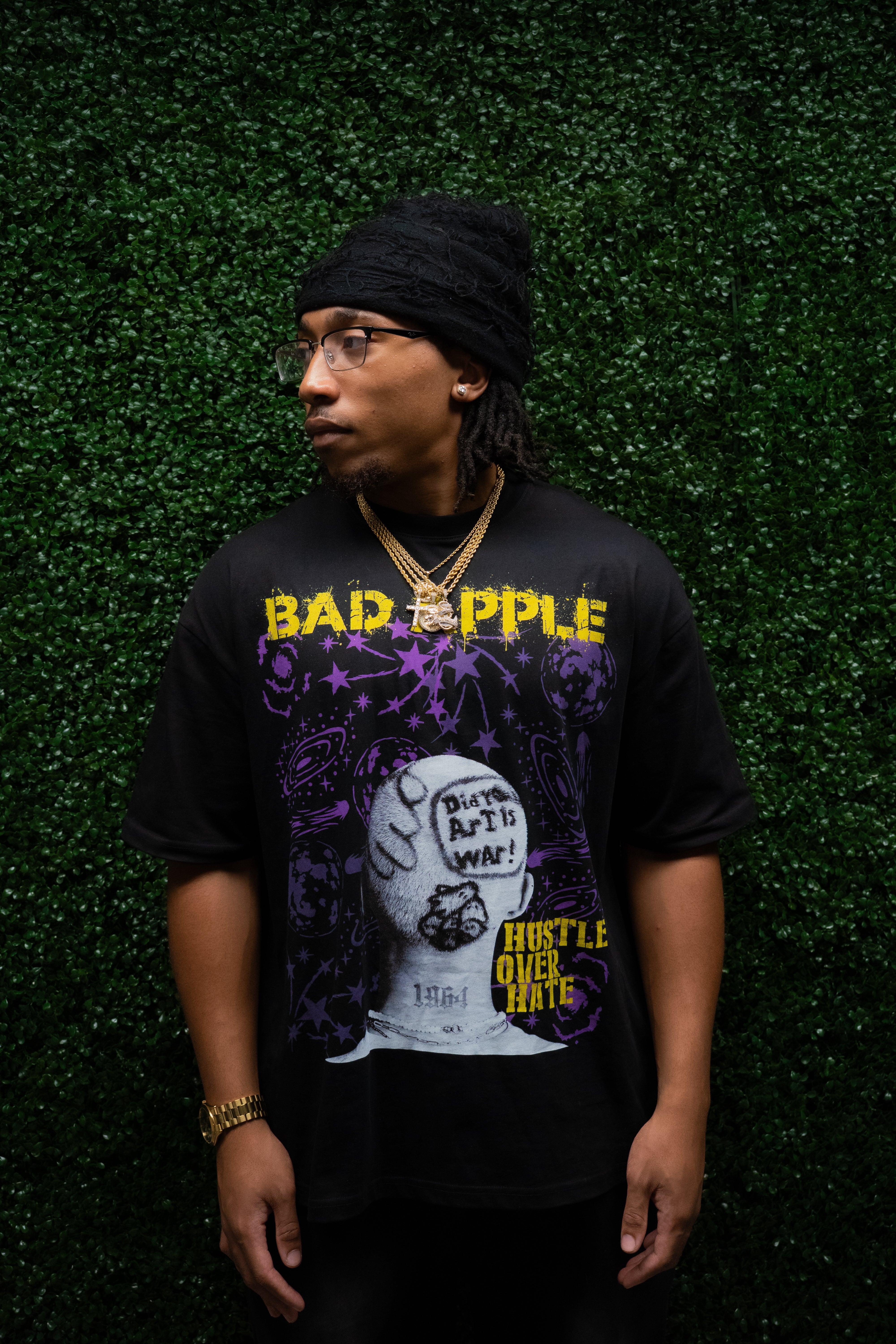 HOH Graphic Tee (Black) – Bad Apple Clothing